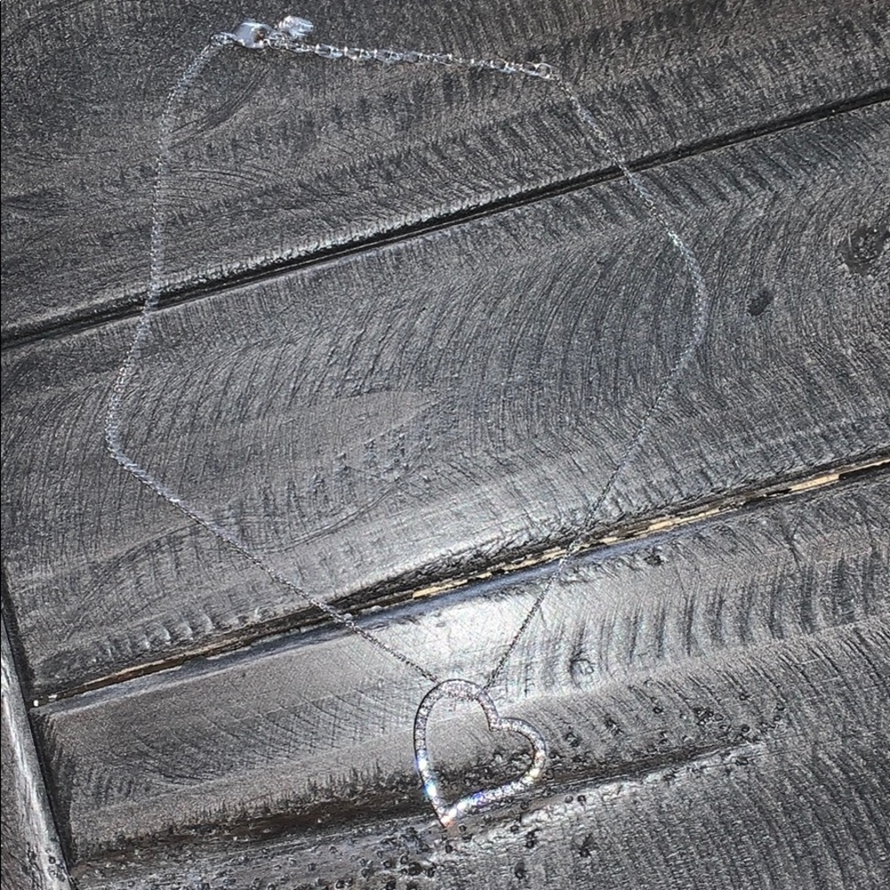 EUC Vintage Swarovski Heart Necklace (worn once)